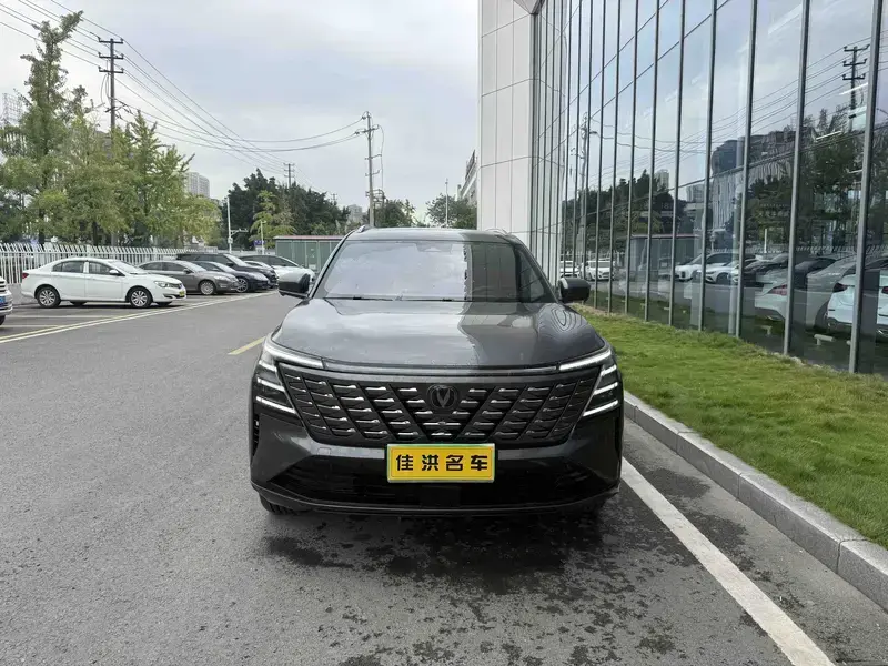 2025 Changan CS75 Plus с пробегом 17 000 км
