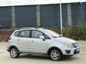 2014 Changan CX20 с пробегом 38 000 км