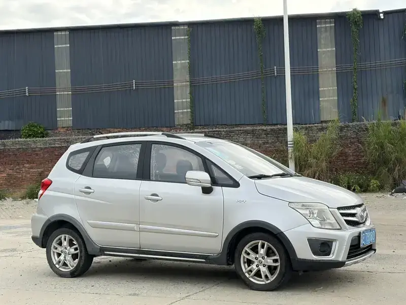 2014 Changan CX20 с пробегом 38 000 км