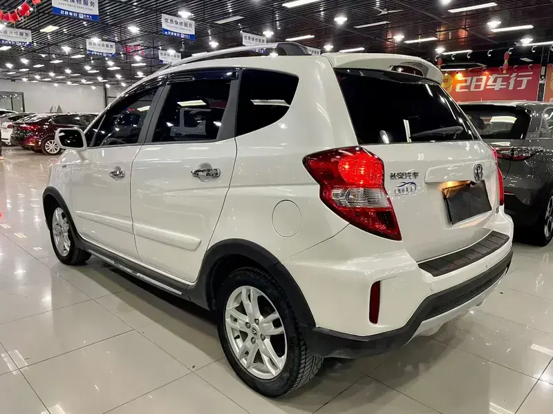 2014 Changan CX20 с пробегом 67 000 км