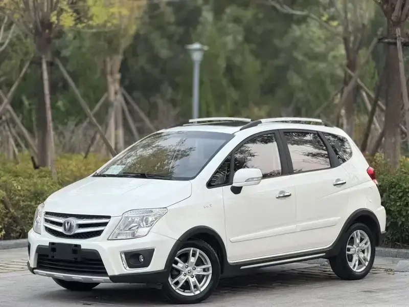 2014 Changan CX20 с пробегом 55 000 км