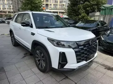 2023 Changan CS95 с пробегом 31 000 км