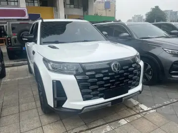 2023 Changan CS95 с пробегом 30 000 км