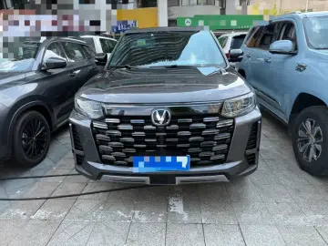 2023 Changan CS95 с пробегом 35 000 км