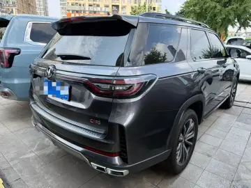 2023 Changan CS95 с пробегом 35 000 км