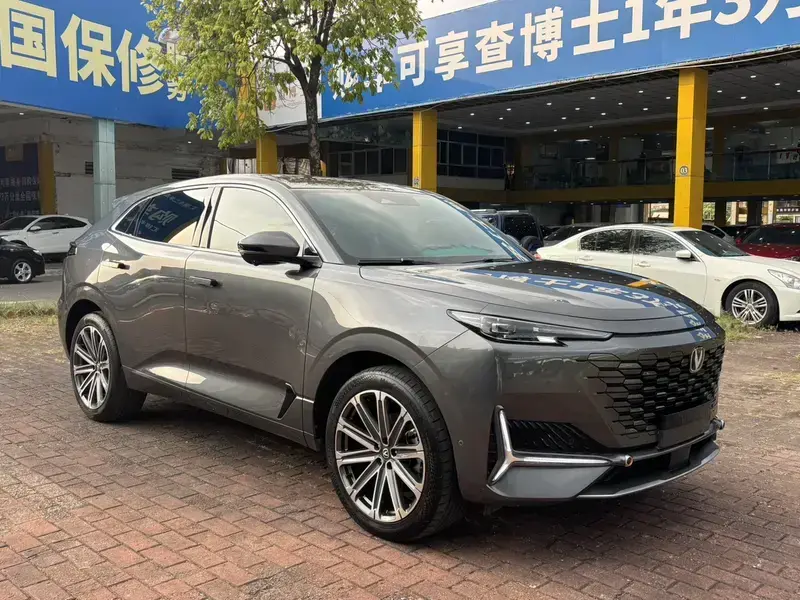 2023 Changan UNI-K с пробегом 20 000 км