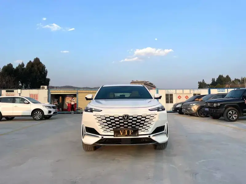 2021 Changan UNI-K с пробегом 29 000 км