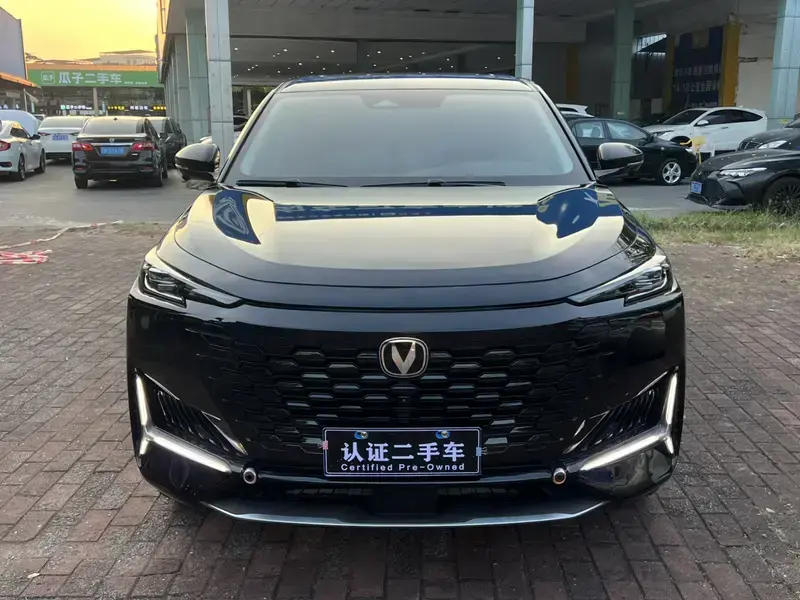2023 Changan UNI-K с пробегом 40 000 км