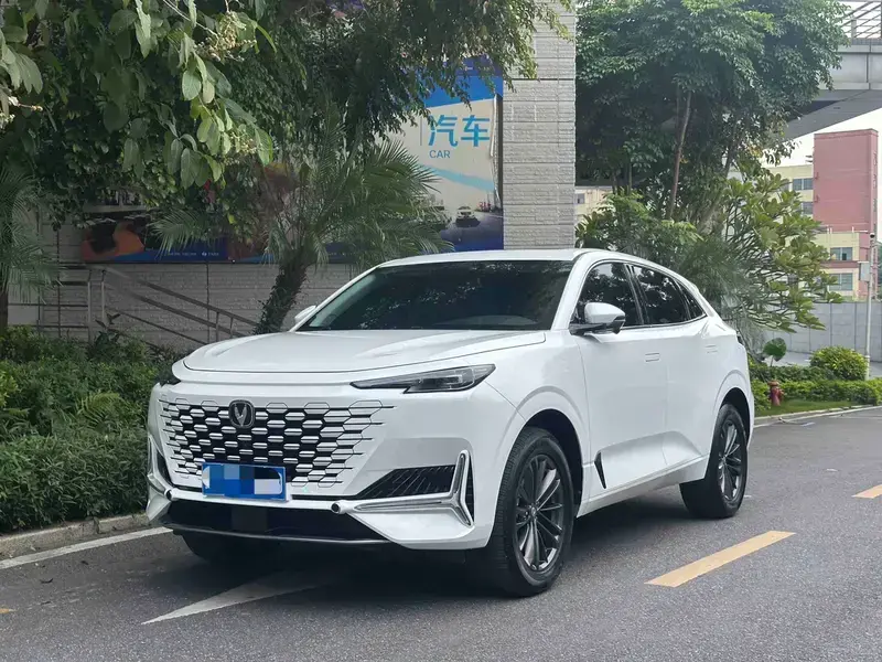 2023 Changan UNI-K с пробегом 62 000 км