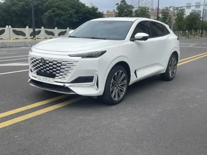 2021 Changan UNI-K с пробегом 50 000 км
