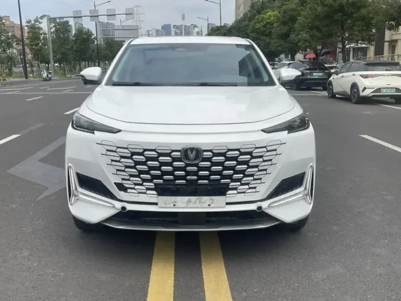 2021 Changan UNI-K с пробегом 50 000 км