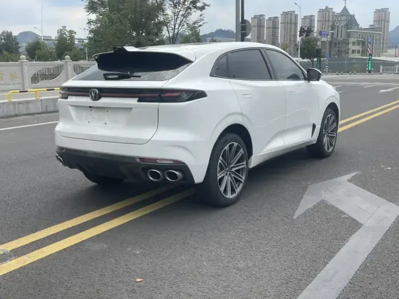 2021 Changan UNI-K с пробегом 50 000 км