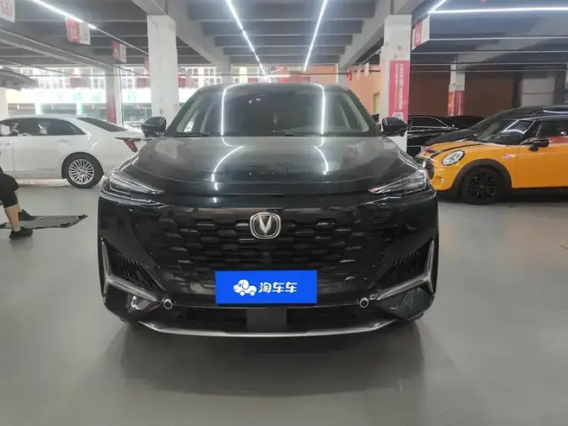 2021 Changan UNI-K с пробегом 21 000 км