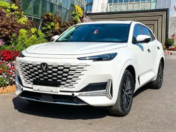 2021 Changan UNI-K с пробегом 22 000 км