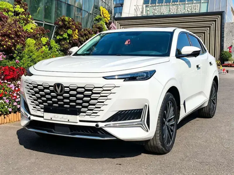2021 Changan UNI-K с пробегом 22 000 км
