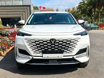 2021 Changan UNI-K с пробегом 22 000 км