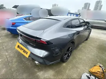2022 Changan UNI-V с пробегом 35 000 км