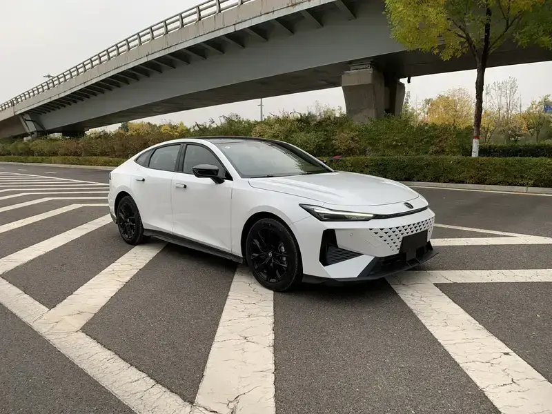 2025 Changan UNI-V с пробегом 700 км