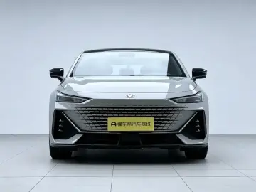 2022 Changan UNI-V с пробегом 48 800 км