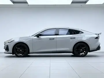 2022 Changan UNI-V с пробегом 48 800 км