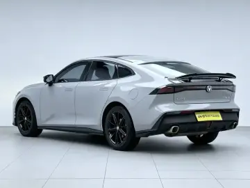 2022 Changan UNI-V с пробегом 48 800 км