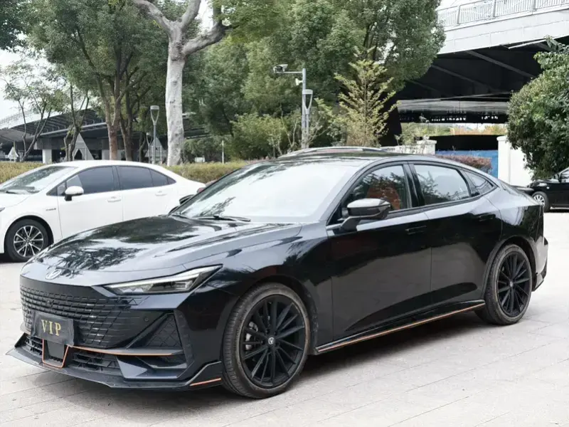 2023 Changan UNI-V с пробегом 36 800 км