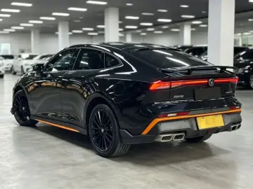 2024 Changan UNI-V с пробегом 16 000 км