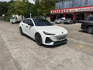 2023 Changan UNI-V с пробегом 31 000 км