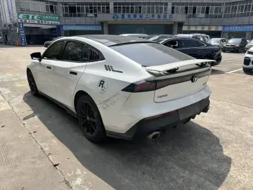 2023 Changan UNI-V с пробегом 31 000 км