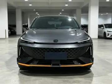2024 Changan UNI-V с пробегом 19 000 км