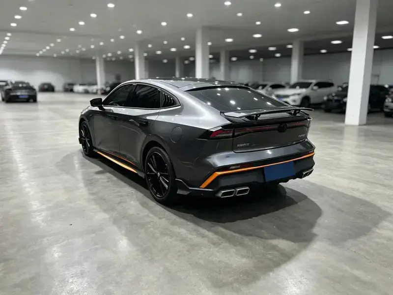 2024 Changan UNI-V с пробегом 19 000 км