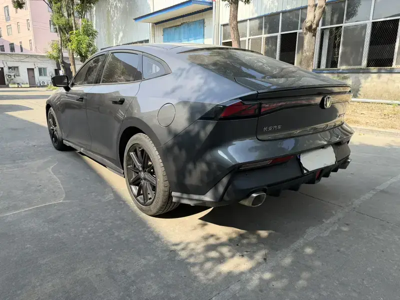 2022 Changan UNI-V с пробегом 45 000 км