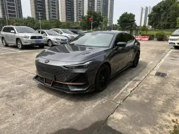 2023 Changan UNI-V с пробегом 42 000 км