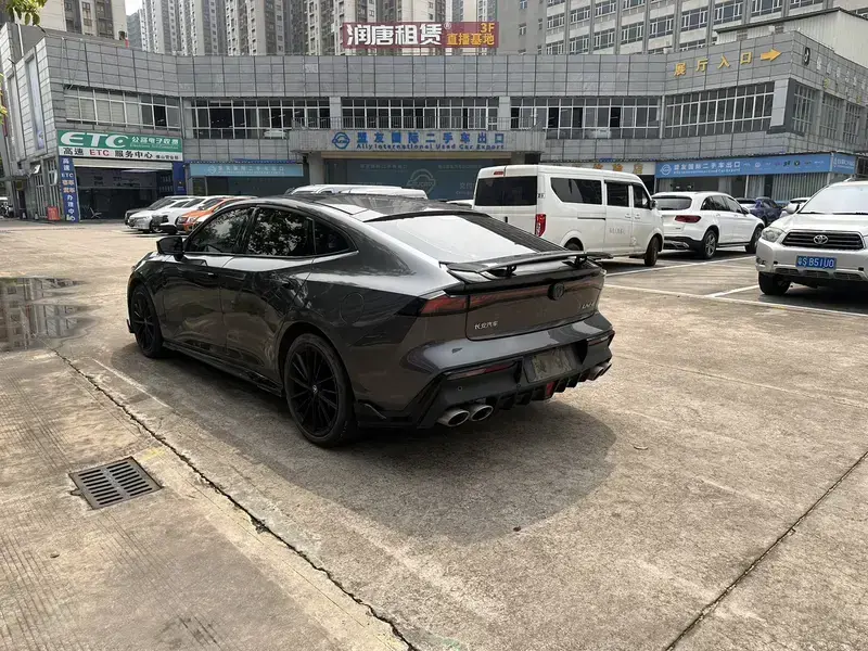 2023 Changan UNI-V с пробегом 42 000 км