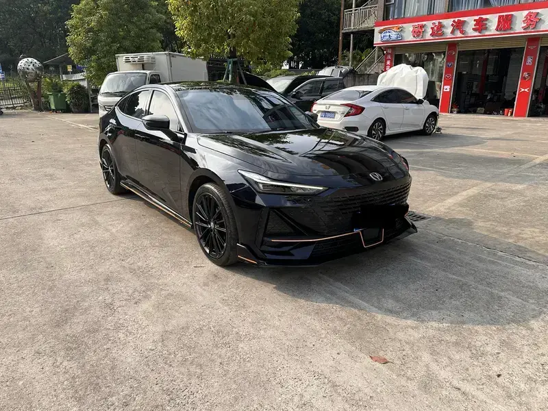 2023 Changan UNI-V с пробегом 41 000 км