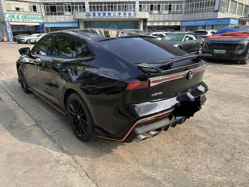 2023 Changan UNI-V с пробегом 41 000 км