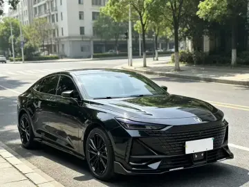 2022 Changan UNI-V с пробегом 40 000 км