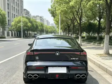 2022 Changan UNI-V с пробегом 40 000 км