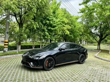 2025 Changan UNI-V с пробегом 1 000 км