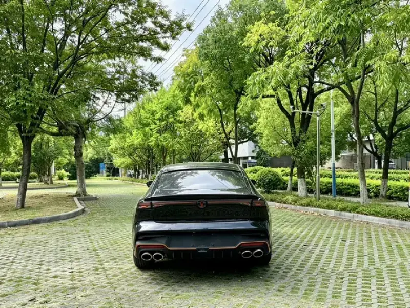 2025 Changan UNI-V с пробегом 1 000 км