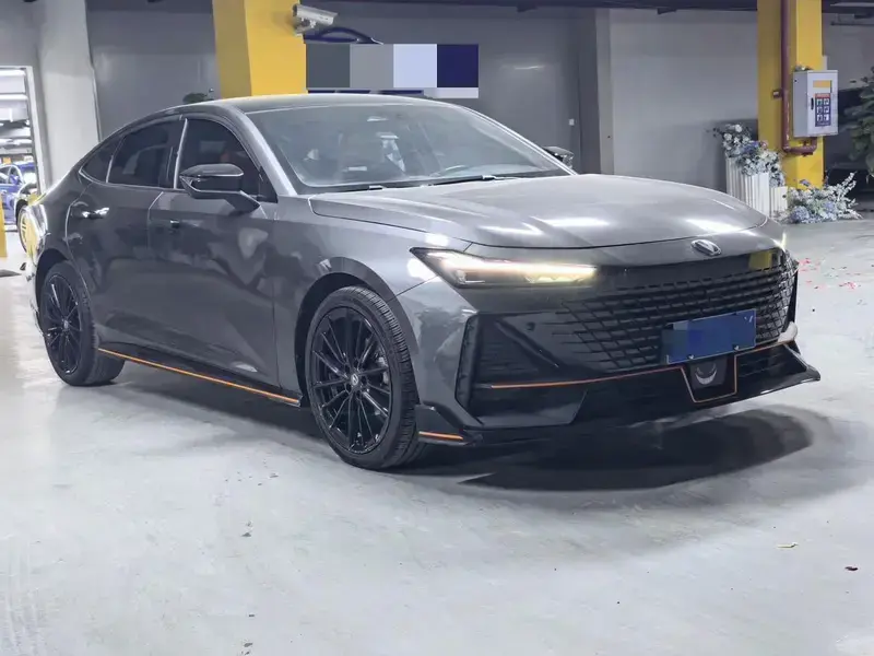 2023 Changan UNI-V с пробегом 40 000 км