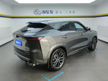 2025 Changan UNI-Z с пробегом 8 000 км