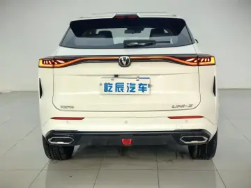 2025 Changan UNI-Z с пробегом 2 000 км