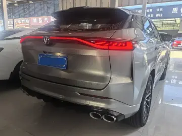 2025 Changan UNI-Z с пробегом 12 900 км