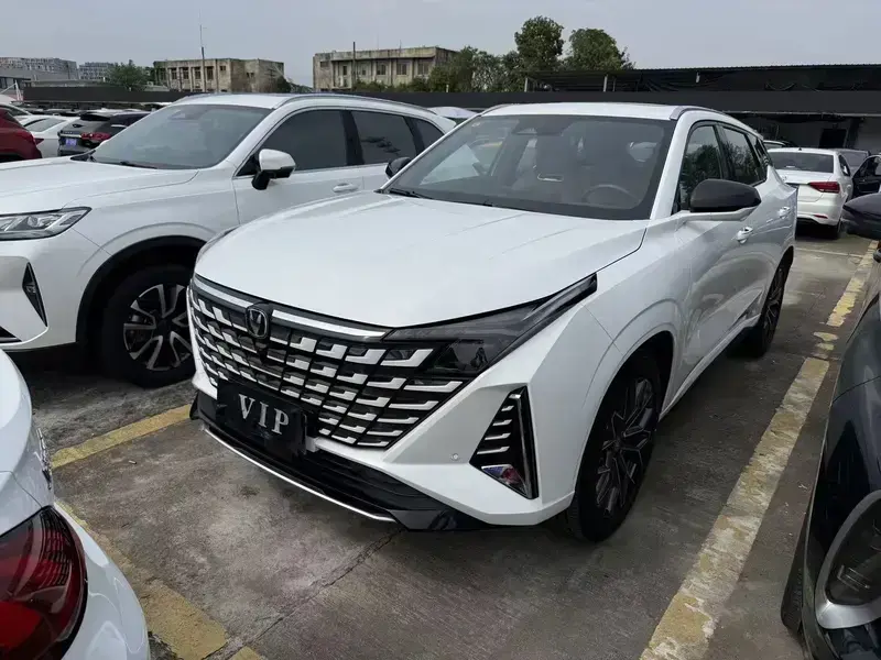 2025 Changan UNI-Z с пробегом 6 300 км