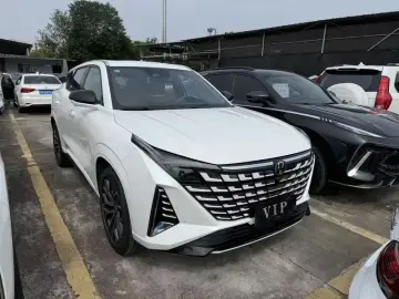 2025 Changan UNI-Z с пробегом 6 300 км