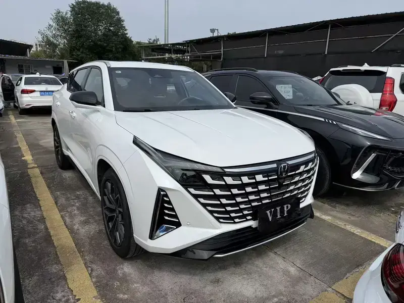 2025 Changan UNI-Z с пробегом 6 300 км