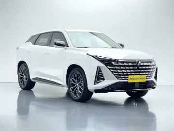 2025 Changan UNI-Z с пробегом 5 100 км