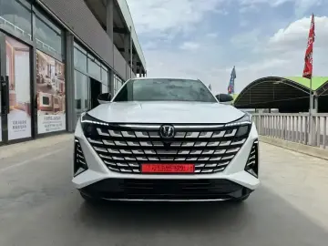 2025 Changan UNI-Z с пробегом 23 000 км