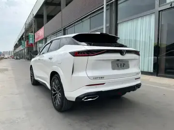 2025 Changan UNI-Z с пробегом 23 000 км